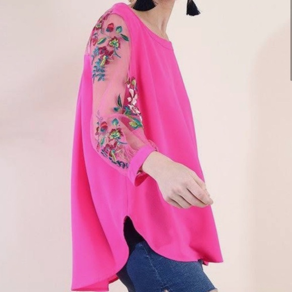 Umgee | Hot Pink Blouse‎ with Floral Mesh Sleeves - Picture 3 of 8